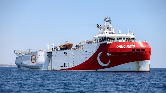 Oruç Reis gemisi, Antalya Limanı'ndan ayrıldı.