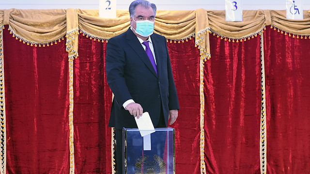 Tajikistan's President and Presidential candidate Emomali Rakhmon casts his ballot at a polling station during the presidential election in Dushanbe, Tajikistan October 11, 2020. Press service of the President of Tajikistan/Handout via REUTERS 