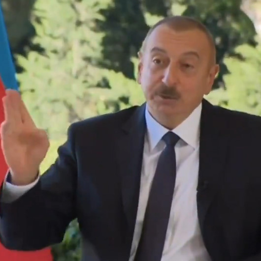 Aliyevden Rusya ve İrana açık mesaj: Açarız sandığı, dökeriz pamuğu!