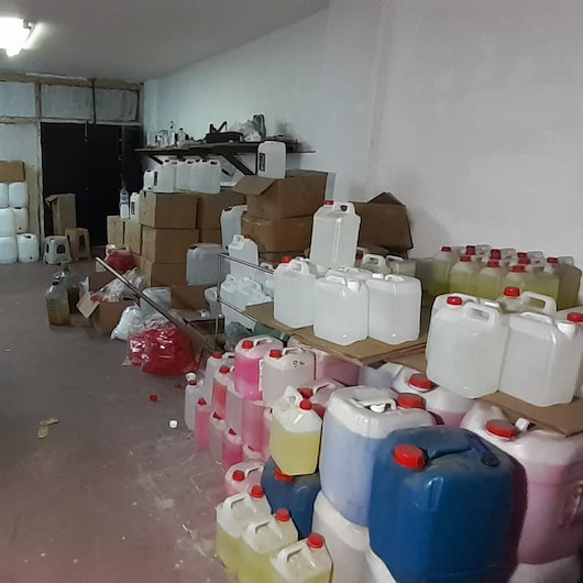Başakşehirde 7 ton kaçak içki ele geçirildi