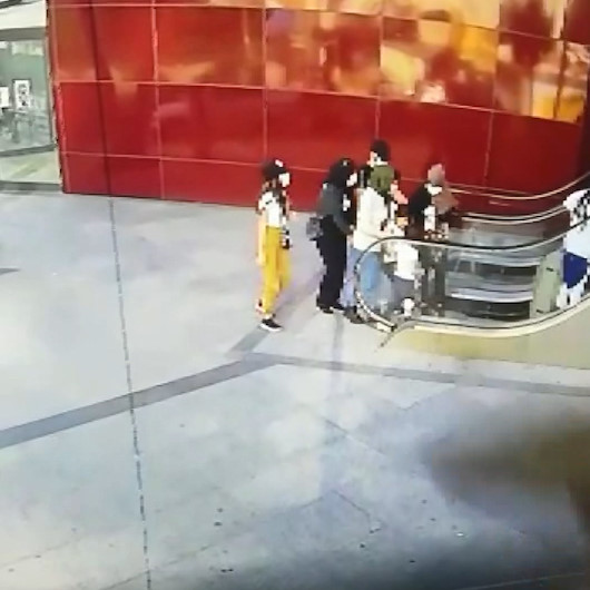 Esenyurttaki yankesici grup ağına düşürdüğü vatandaşları böyle soyuyor