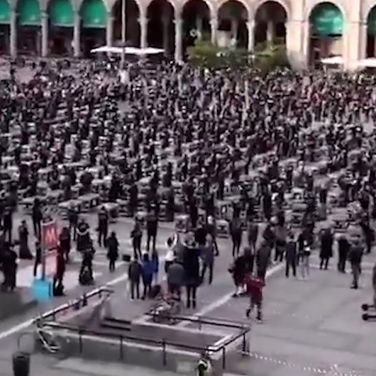 İtalyada krizdeki organizasyon şirketleri hükümeti protesto etti