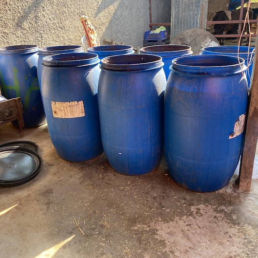 Adanada bin 600 litre sahte içki ele geçirildi