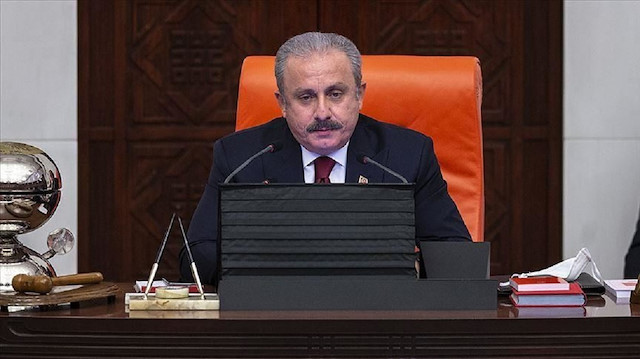 رئيس البرلمان التركي يزور أذربيجان الأحد