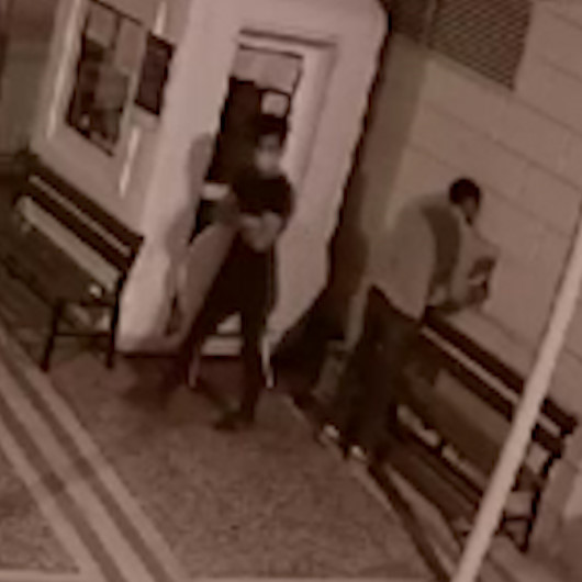 Gaziantepte camiden musluk çalan hırsızlar kamerada