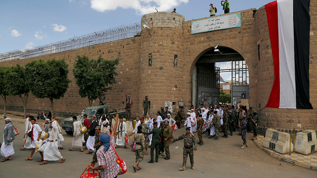 Houthi rebels release hundreds of detainees

