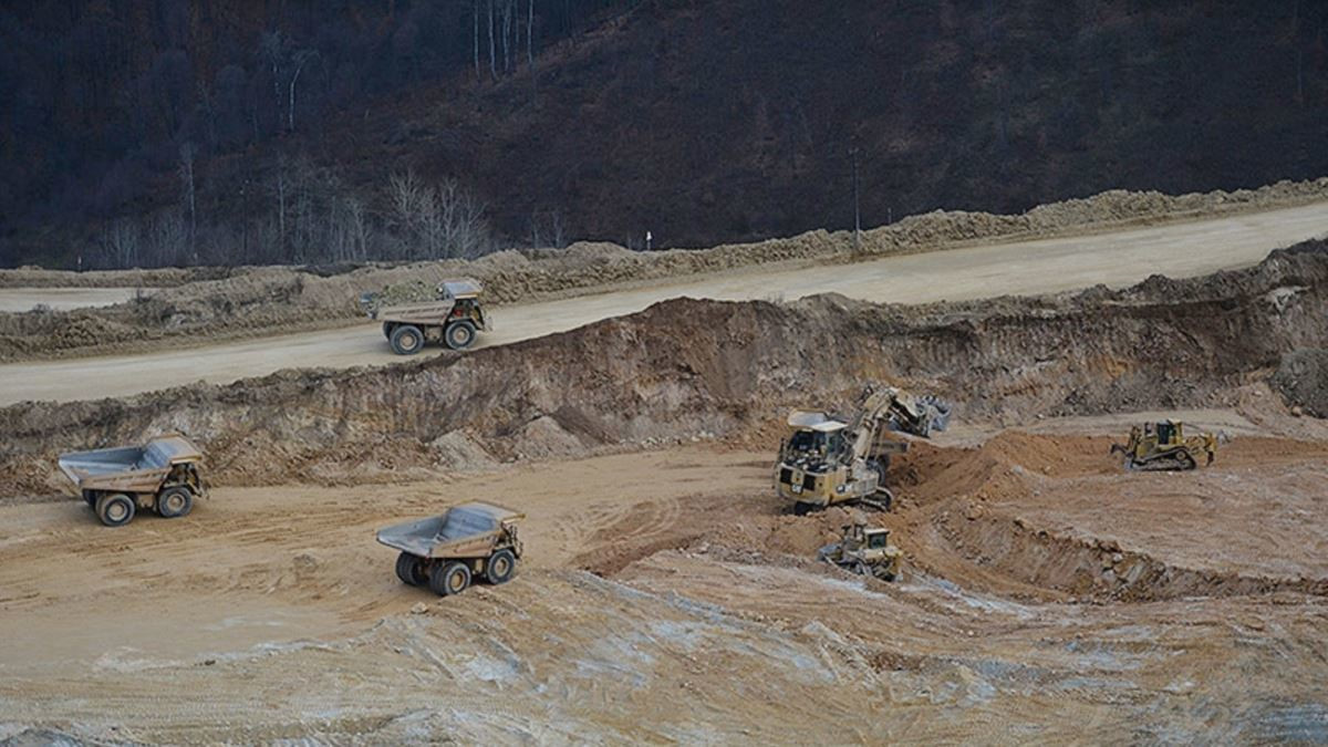 Dağlık Karabağ bölgesinde 112 ton altın rezervi bulunuyor.