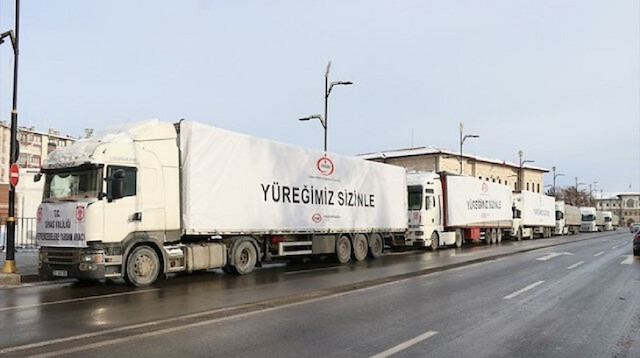 منظمات تركية ترسل 7 شاحنات محملة بالمساعدات إلى "إدلب"