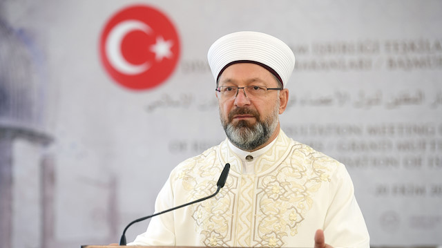 رئيس الشؤون الدينية التركي يدعو الى مكافحة الإسلاموفوبيا