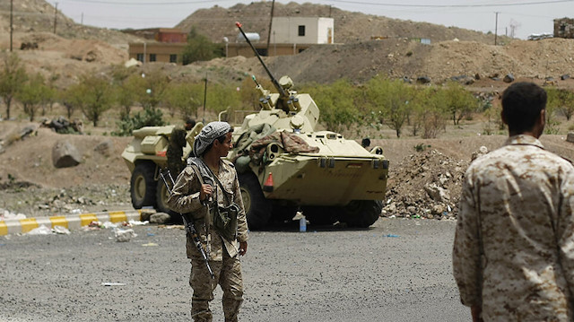 الجيش اليمني يتهم الحوثيين بإعدام 3 جنود عقب أسرهم