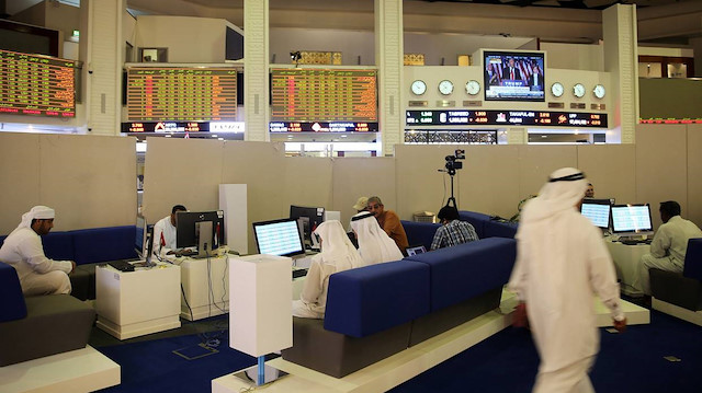التراجع يغلب على أسواق الخليج مع انخفاض أسعار النفط