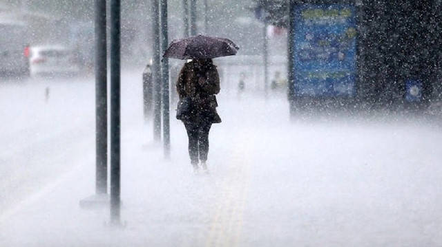 Meteorolojiden Antalya için yağış uyarısı yapıldı. 