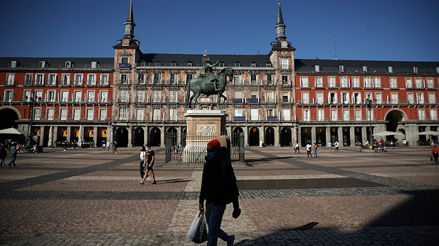 Covid-19 cases and deaths continue to increase in Madrid

