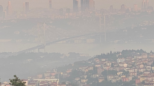 İstanbul'da yoğun sis etkili oluyor. 