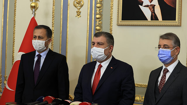 وزير الصحة التركي يدعو سكان إسطنبول لتوخي الحذر من كورونا