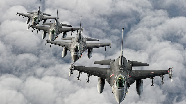 Türk F-16'ları. 