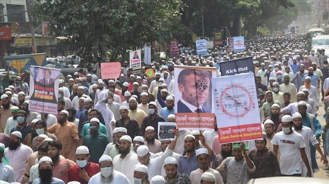دكا.. مظاهرة احتجاجية ضد المواقف الفرنسية من الإسلام والمسلمين