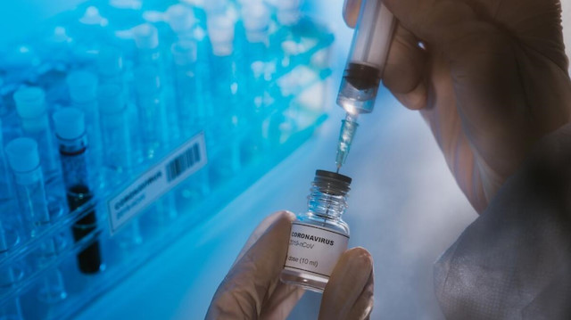 İngiltere'den korkutan uyarı: İlk koronavirüs aşıları kusurlu olabilir