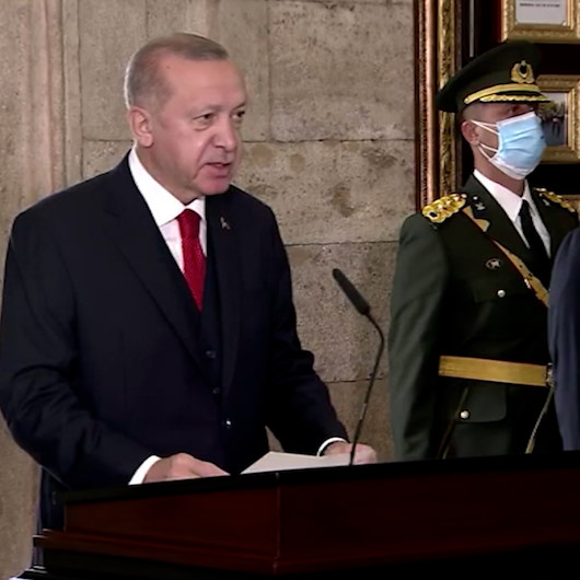 Devlet erkanı Anıtkabirde