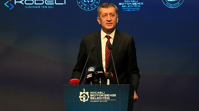Milli eğitim Bakanı Ziya Selçuk açıklama yaptı.