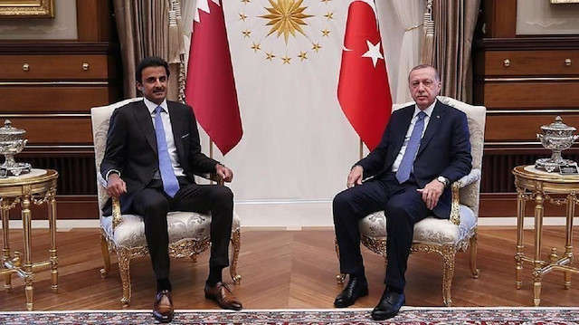 أمير قطر يعزي الرئيس أردوغان في ضحايا زلزال إزمير