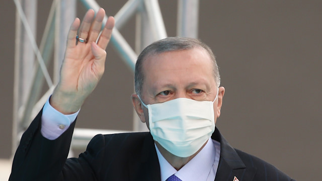 Cumhurbaşkanı Erdoğan, İzmir'deki deprem nedeniyle dayanışma mesajı veren ülkelere teşekkür etti.

