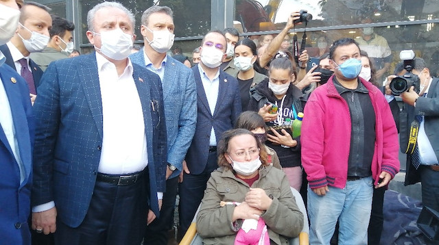 TBMM Başkanı Mustafa Şentop da bölgeye gelerek anneyi teselli etti. 