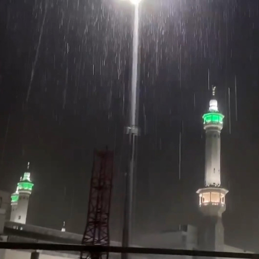Mekke’de şiddetli yağış sele neden oldu