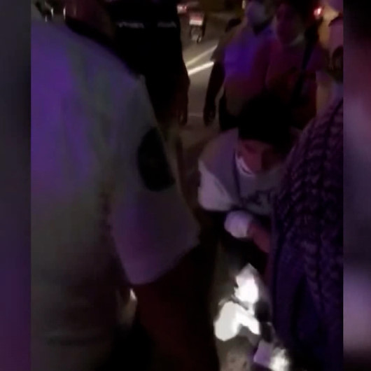 Güngörende hırsızlık şüphelisi üç kadın yol ortasında soyunarak ortalığı birbirine kattı