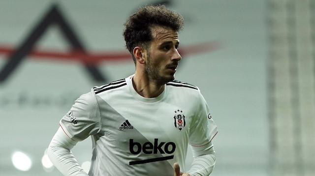 Oğuzhan Özyakup, dün oynanan Yeni Malatyaspor maçındaki performansıyla eski günlerine geri dönüş sinyali verdi.