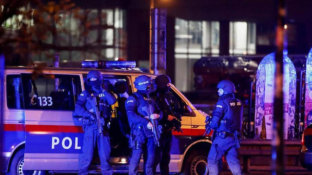 الداخلية النمساوية تعلن مقتل 3 أشخاص في الهجوم الإرهابي