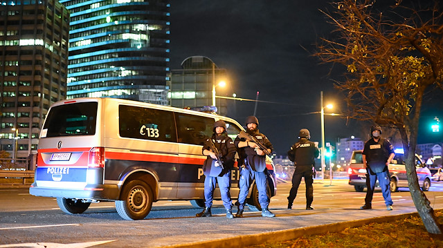 Avusturya'nın başkenti Viyana'daki saldırıda 4 kişi öldü.