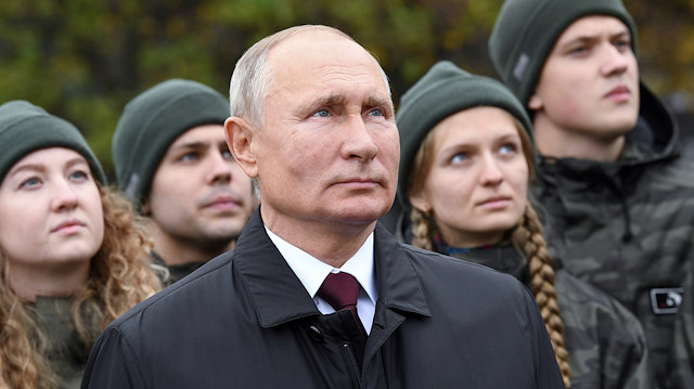 Putin'in, 2012 yılından bu yana Parkison hastalığının pençesinde olduğu iddia edilmişti. 