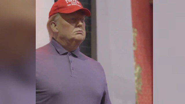 Donald Trump'ın Madame Tussauds Müzesi’ndeki heykeline golfçü kıyafeti giydirildi.