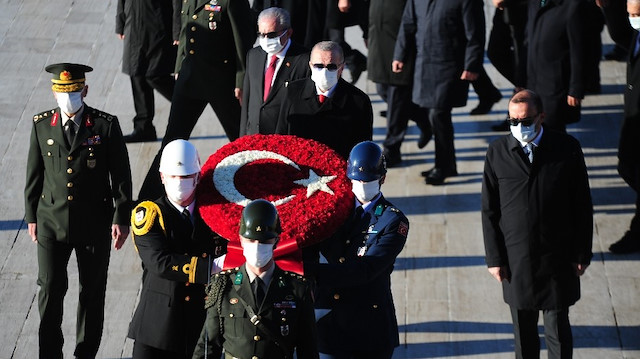 Cumhurbaşkanı Recep Tayyip Erdoğan ve devlet erkanı Anıtkabir'de.