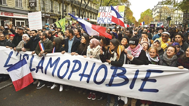 Fransa'da Macron zulmü devam ediyor, Müslümanlara baskı devlet politikası haline geldi.