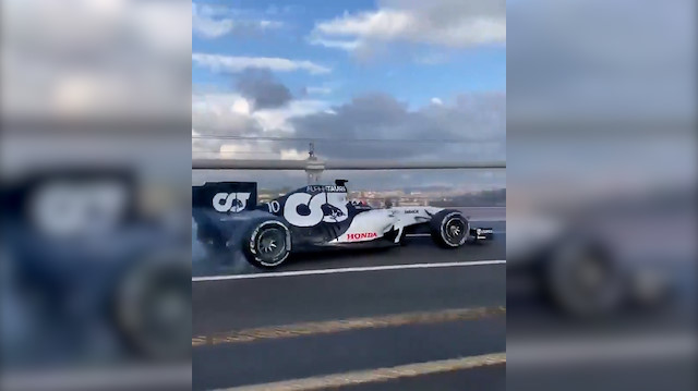 Formula 1 pilotu Pierre Gasly 15 Temmuz Şehitler Köprüsü'nde drift yaptı, sosyal medya yorumlarla yıkıldı