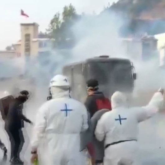 Şili’de tutuklu göstericiler için yapılan protestoya polisten sert müdahale