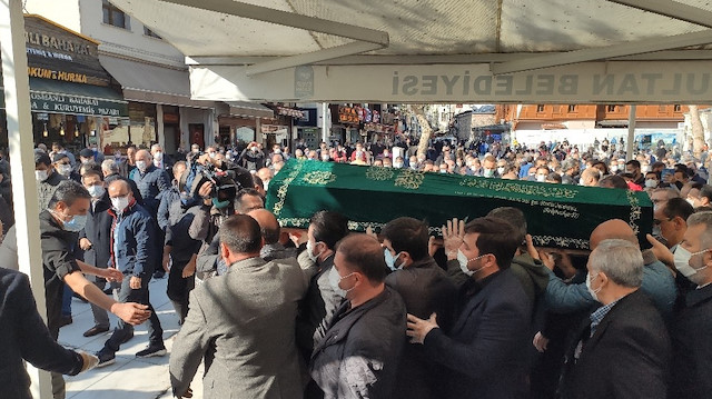 Eyüp Camii'nde cenaze töreni düzenlendi.