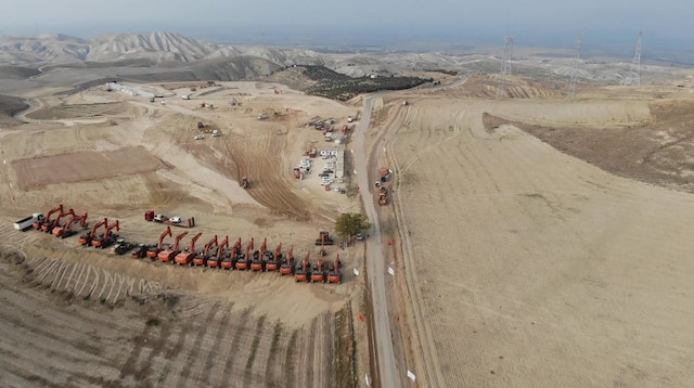 Aydın-Denizli Otoyolunun temeli atıldı.