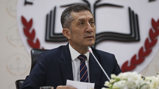 Bakan Ziya Selçuk