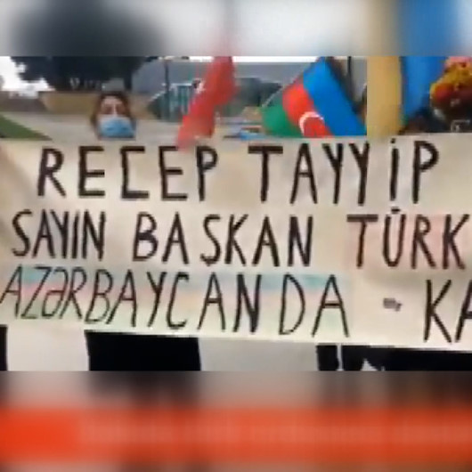 Azerbaycan halkından Rus Barış Gücü karşıtı protesto: Rusya git, Türkiye kal!