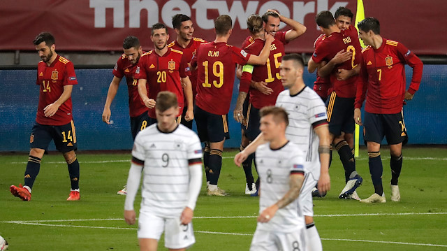 İspanya-Almanya maçının özetini ve gollerini haberimizden izleyebilirsiniz.