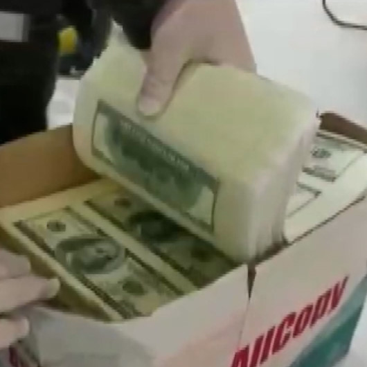 Piyasaya 1 milyon 352 bin dolar sahte para sürmeye çalışan kalpazanlar yakalandı