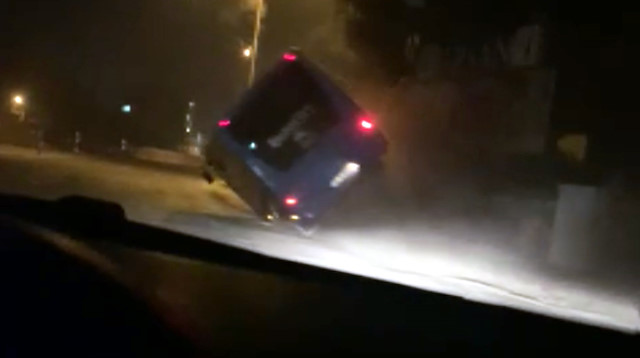 Kahramanmaraş'ta 4 genç, çaldıkları midibüsle kaza yapınca yakalandı