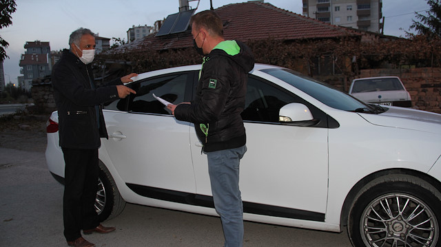 Araç sahibi olmaya niyetlenen 53 yaşındaki A.Y, bir internet sitesinden beğendiği 2013 model otomobili, 9 Ekim'de 90 bin 500 liraya satın aldı.