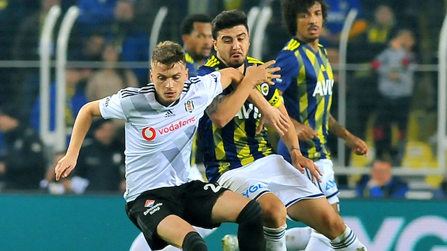 Fenerbahçe sahasında Beşiktaş'ı konuk edecek.