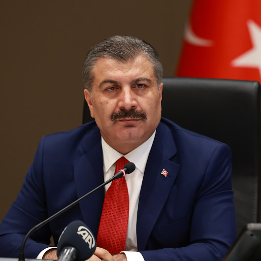 Sağlık Bakanı Koca: Semptom göstermeyen pozitif vakaları günlük tabloda vermeyi planlıyoruz