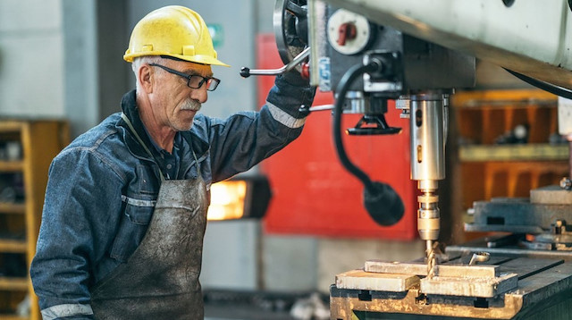 10 soruda merak edilenler: Yeni kısıtlamalarda çalışanların hakları neler?