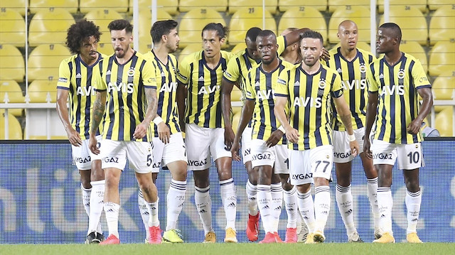 Sarı-lacivertliler Süper Lig'de 2. sırada yer alıyor.